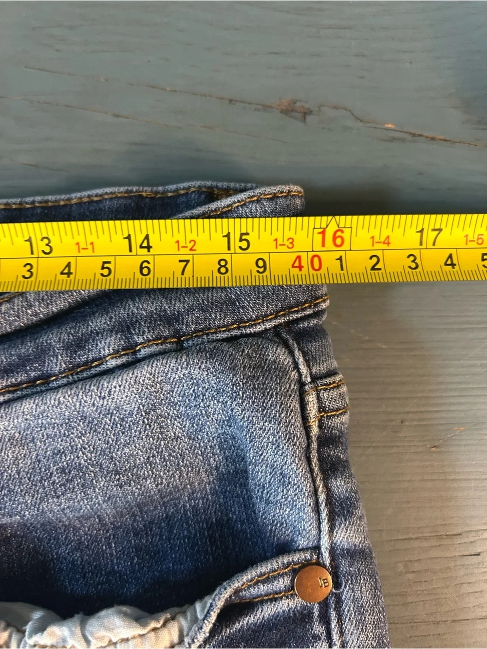 Judy Blue Women's Summer Distressed Denim Shorts - Blue | Size 13/31